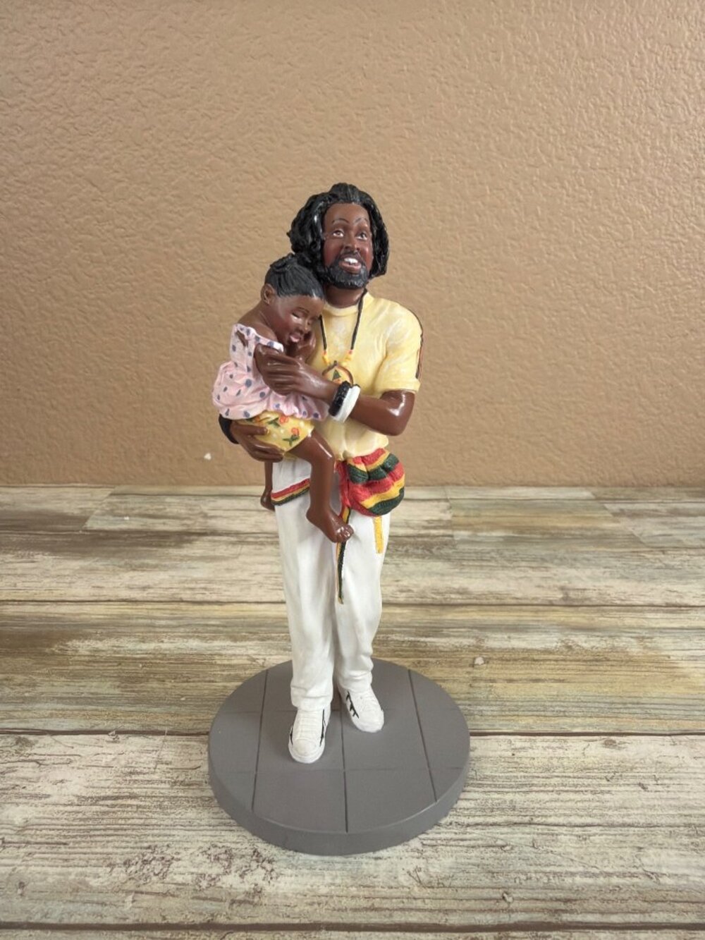 McKinney’s Avenue Daddy’s Little Girl Figurine Tom McKinney 2000 6” H - No Box